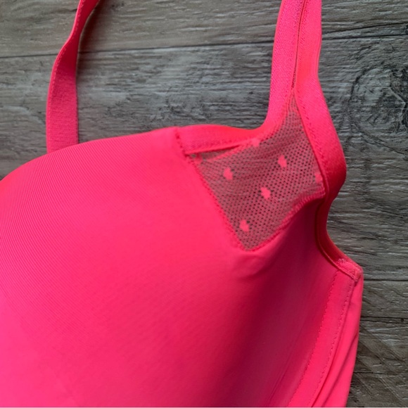 Victoria Secret Neon Push Up Bra - Picture 5 of 12